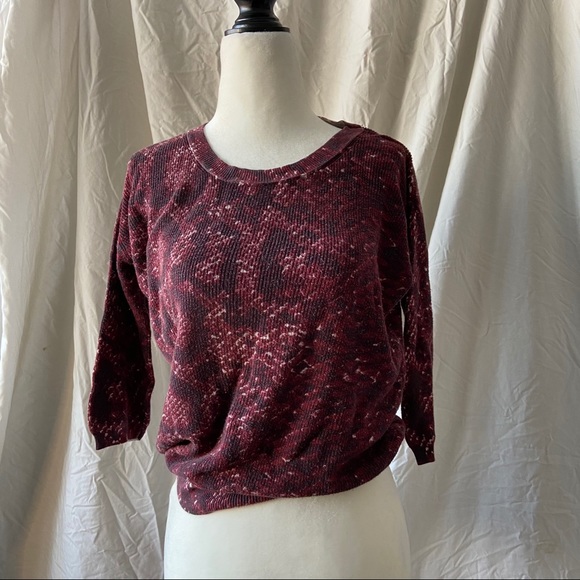 Wilfred/ Aritzia Red Snakeskin Sweater - Picture 5 of 5